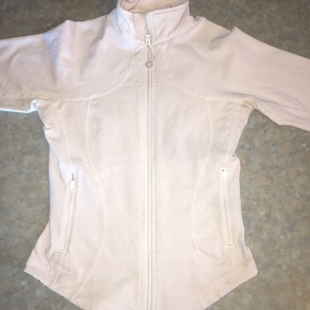 Size 4 white define jacket
